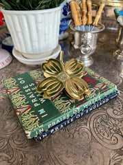 VMC Dogwood Clip/Paperweight